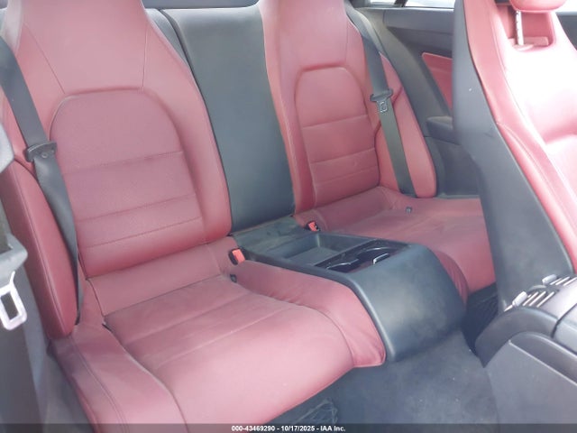 MERCEDES-BENZ E-CLASS - 8