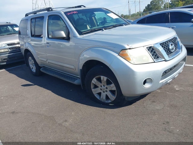 2005 NISSAN PATHFINDER LE