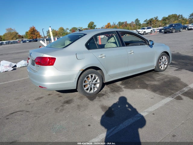 2011 Volkswagen JETTA 2.5L SE — фото 4
