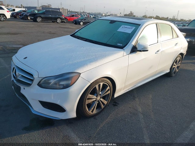 MERCEDES-BENZ E-CLASS - 2