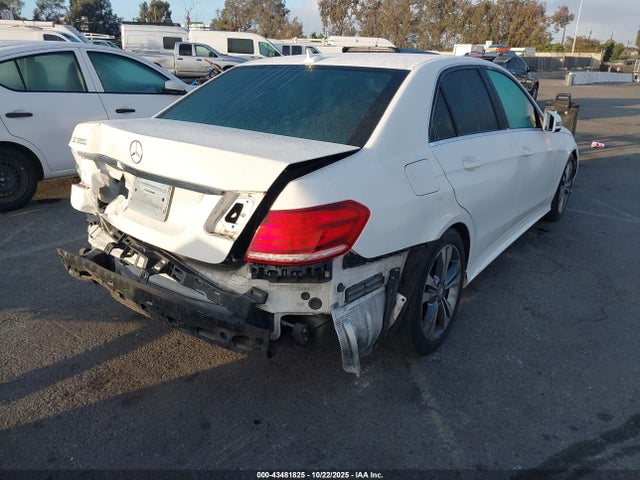 MERCEDES-BENZ E-CLASS - 4