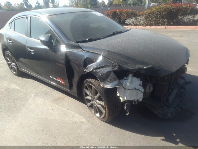 2018 MAZDA MAZDA3 TOURING