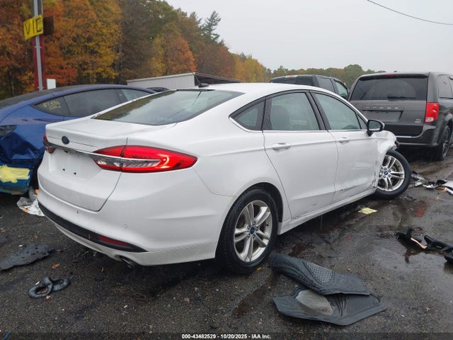 FORD FUSION SE - 4