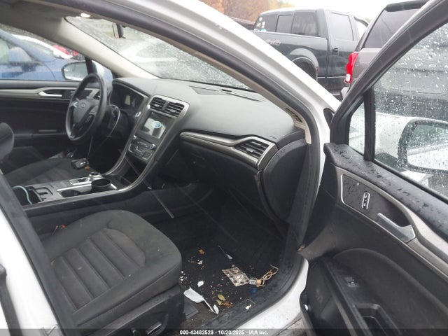FORD FUSION SE - 5