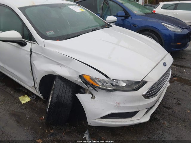 FORD FUSION SE - 6
