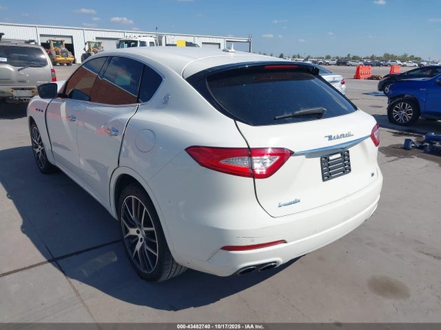 2019 MASERATI LEVANTE 3