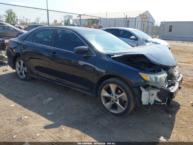 2014 TOYOTA CAMRY SE SPORT