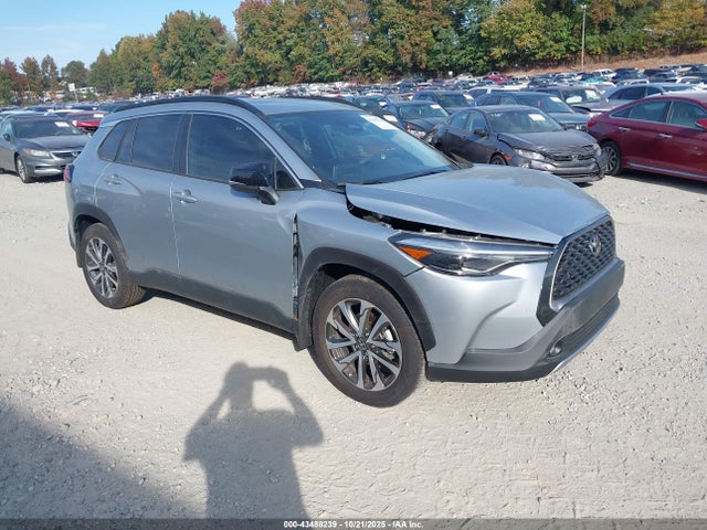 2025 TOYOTA COROLLA XLE