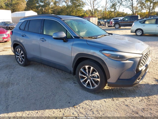 2022 TOYOTA COROLLA XLE