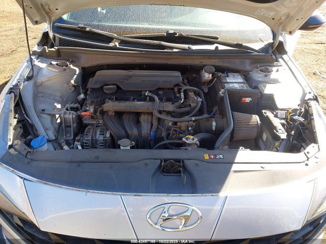 HYUNDAI ELANTRA SE - 10