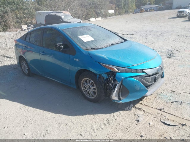 2021 TOYOTA PRIUS LE