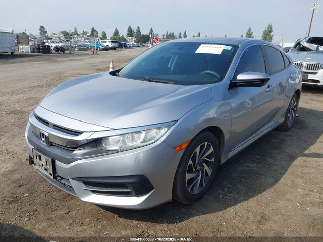 2018 Honda CIVIC EX — фото 2