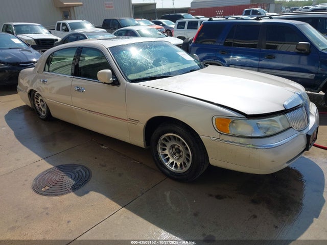 2000 LINCOLN TOWN CAR CARTIER