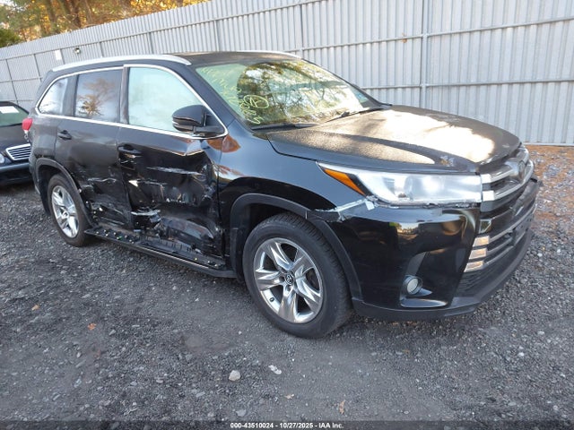 2018 TOYOTA HIGHLANDER LIMITED