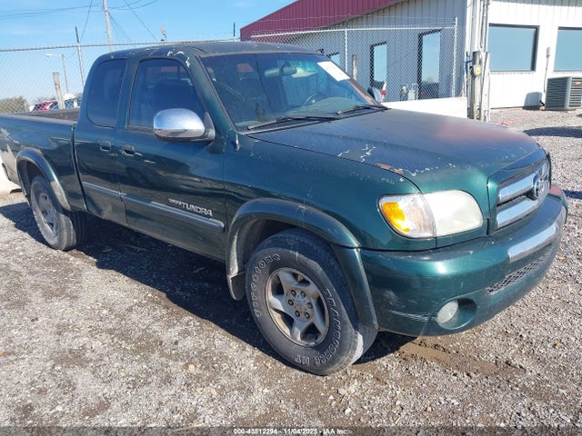 2004 TOYOTA TUNDRA SR5 V8
