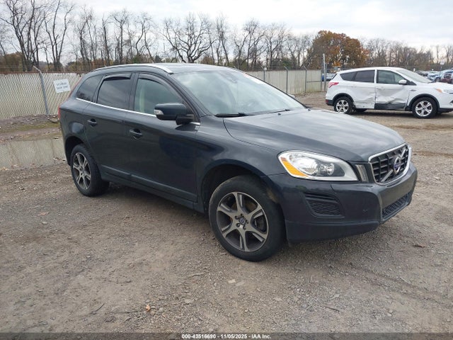 2011 VOLVO XC60 T6/T6 R-DESIGN