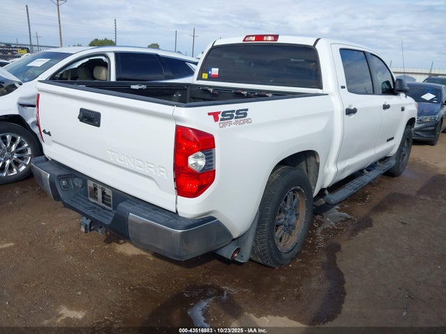 TOYOTA TUNDRA - 4