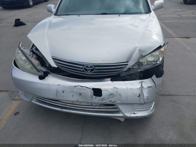 2005 Toyota CAMRY LE 照片 6