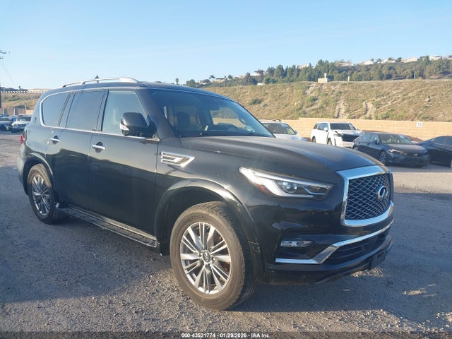 2022 INFINITI QX80 LUXE