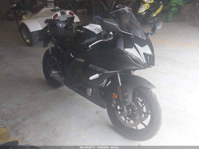 2024 YAMAHA YZF 