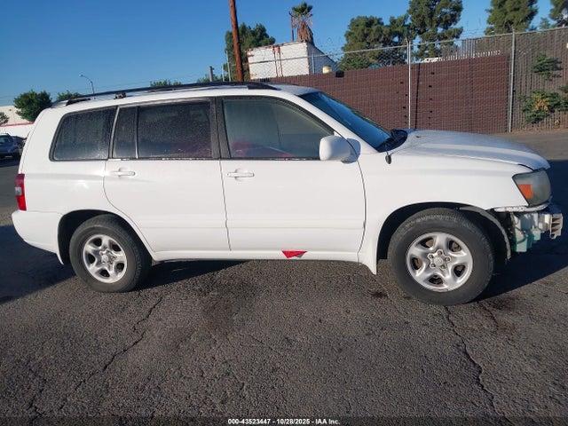 2005 TOYOTA HIGHLANDER 