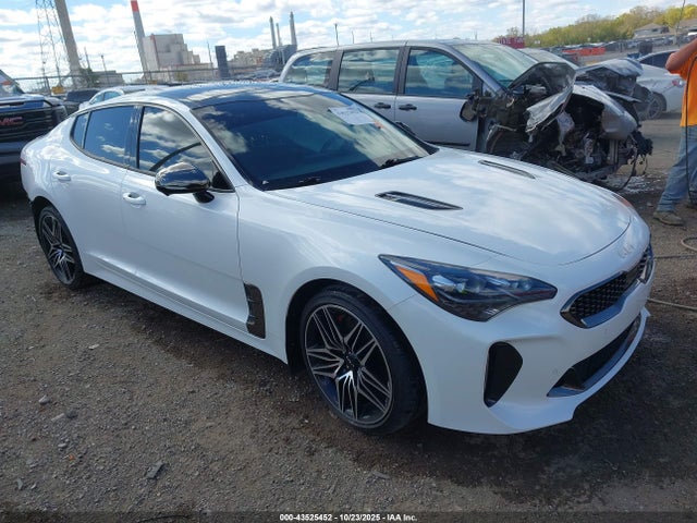 2023 KIA STINGER GT2