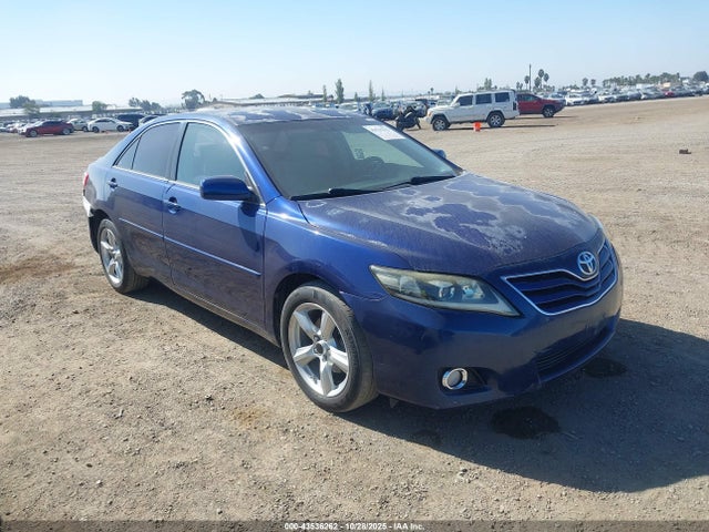 2011 TOYOTA CAMRY LE
