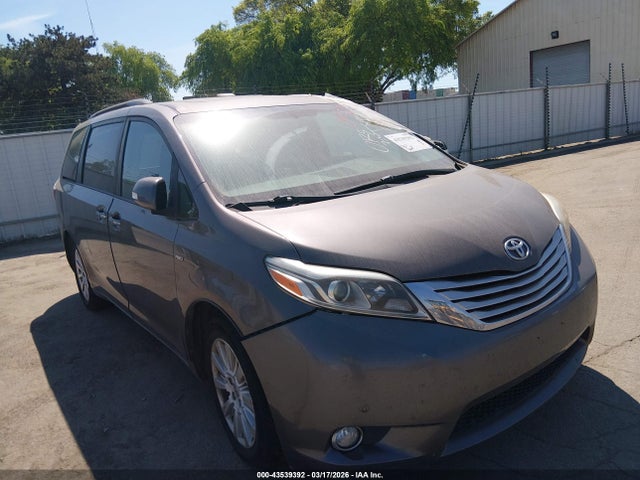 2016 TOYOTA SIENNA LIMITED 7 PASSENGER