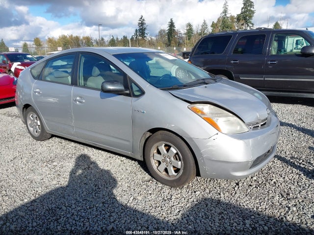 TOYOTA PRIUS - 1