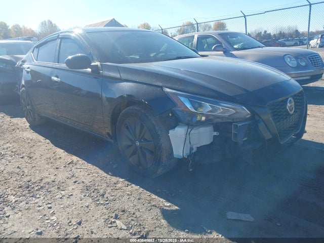 2022 NISSAN ALTIMA SV FWD