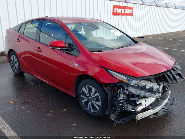 2017 TOYOTA PRIUS PLUS