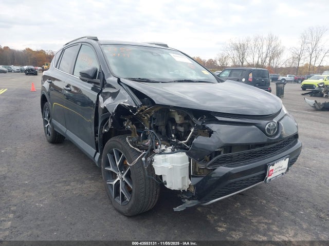 2017 TOYOTA RAV4 SE