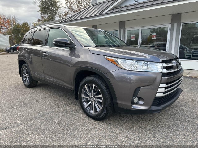 2019 TOYOTA HIGHLANDER XLE