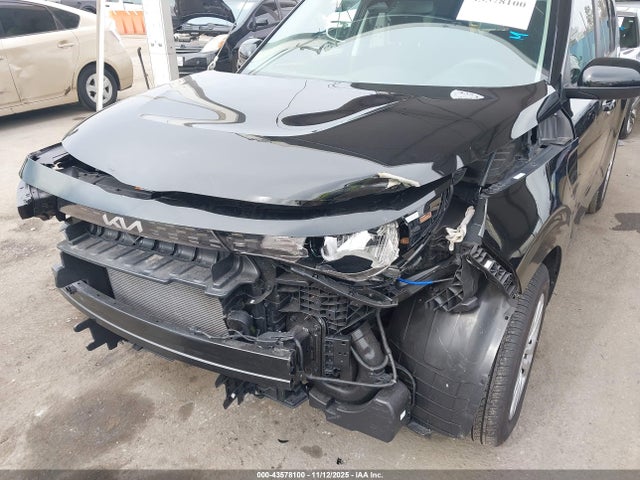 2025 KIA SOUL LX 照片 6