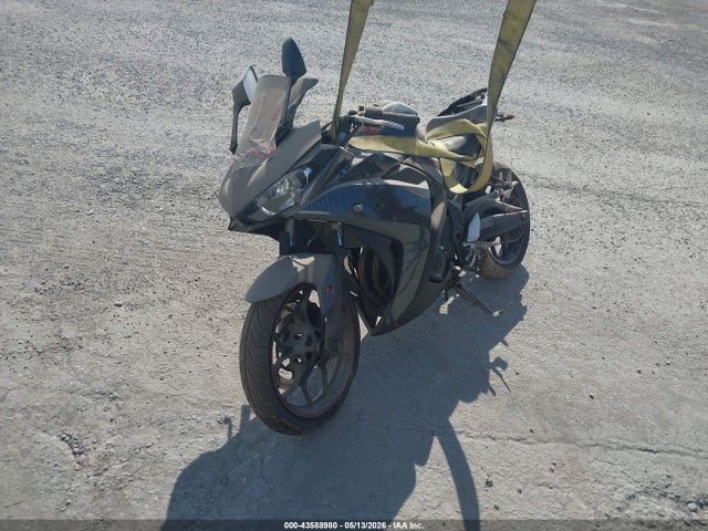 2015 YAMAHA YZF 