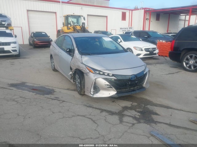 2021 TOYOTA PRIUS LE