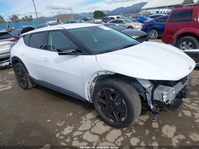2025 KIA EV6 LIGHT LONG RANGE