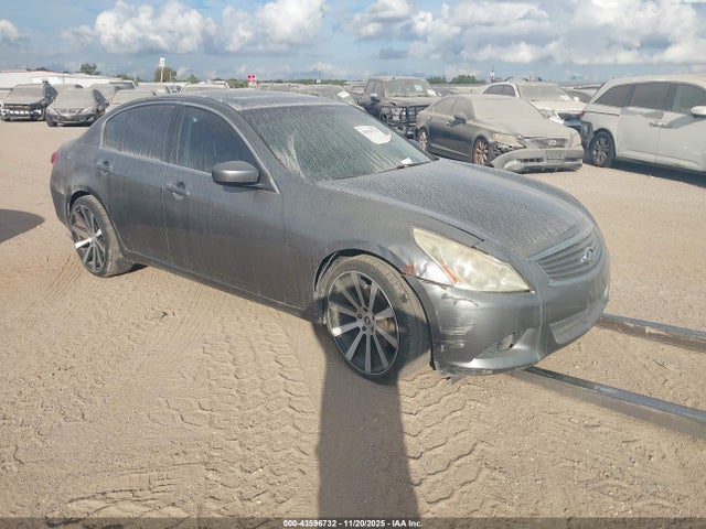 2012 INFINITI G25 JOURNEY
