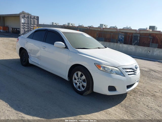 2011 TOYOTA CAMRY LE