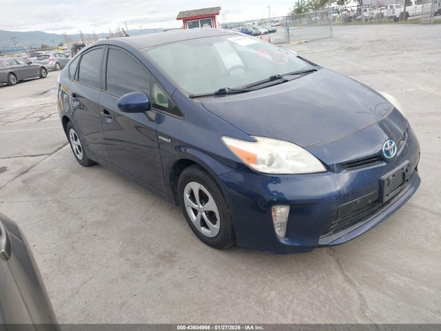 2013 TOYOTA PRIUS TWO