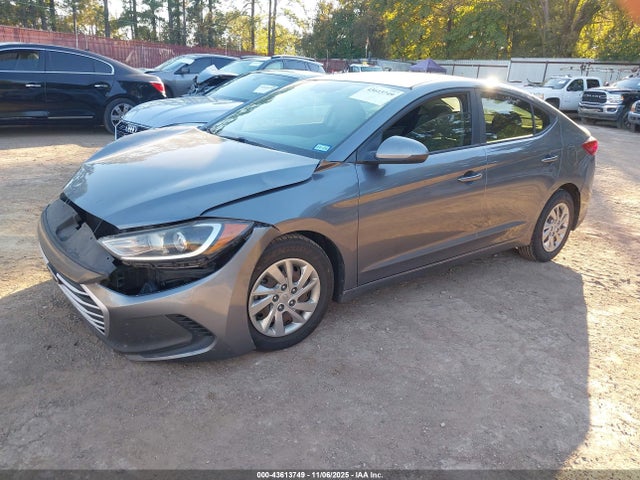 HYUNDAI ELANTRA SE - 2