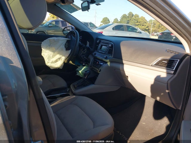 HYUNDAI ELANTRA SE - 5