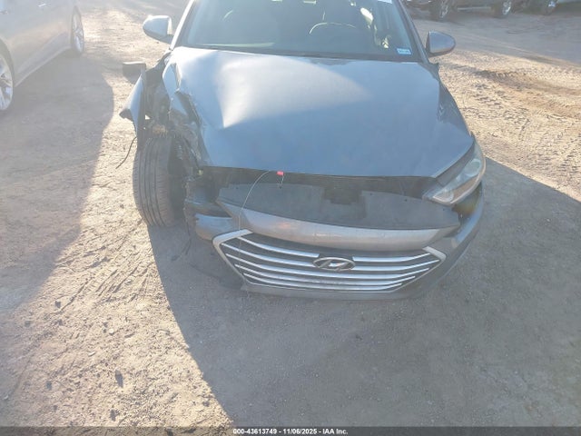 HYUNDAI ELANTRA SE - 6