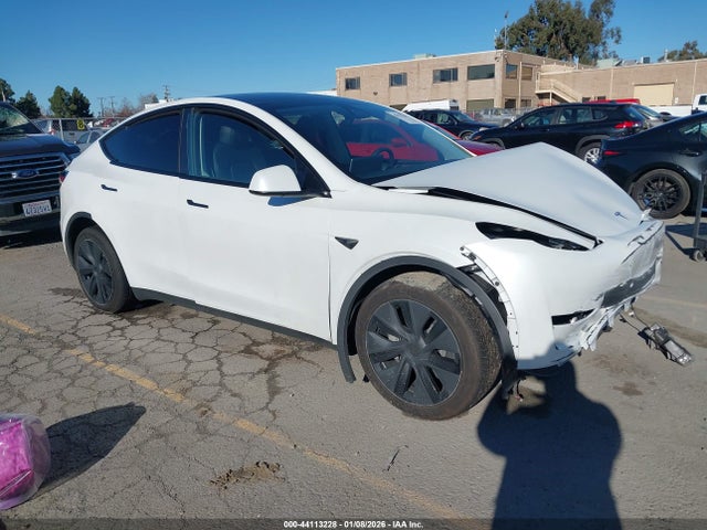 2025 TESLA MODEL Y LONG RANGE DUAL MOTOR REAR-WHEEL DRIVE