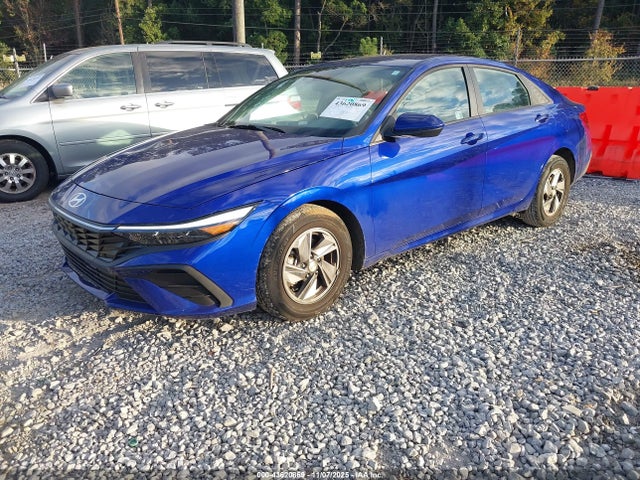 HYUNDAI ELANTRA SE - 2