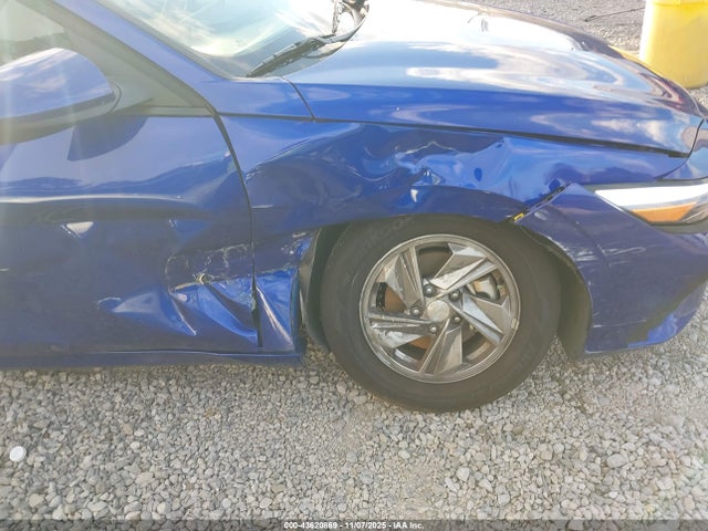 HYUNDAI ELANTRA SE - 6