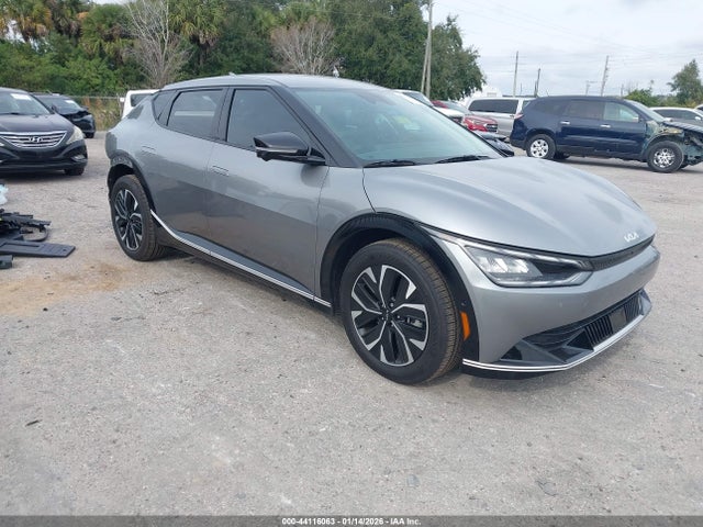 2024 KIA EV6 WIND