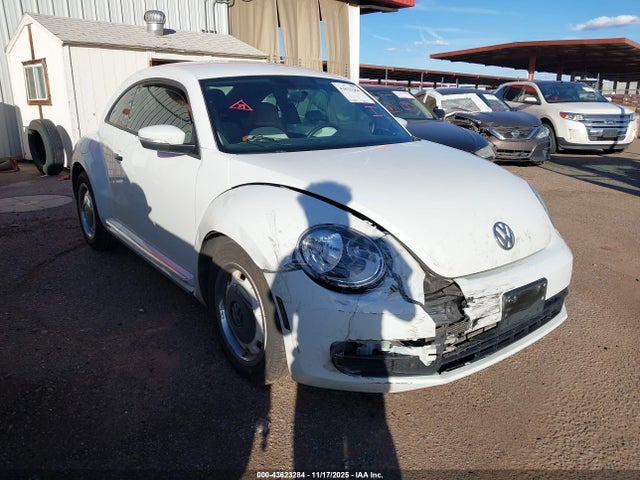 2015 VOLKSWAGEN BEETLE 1.8T CLASSIC