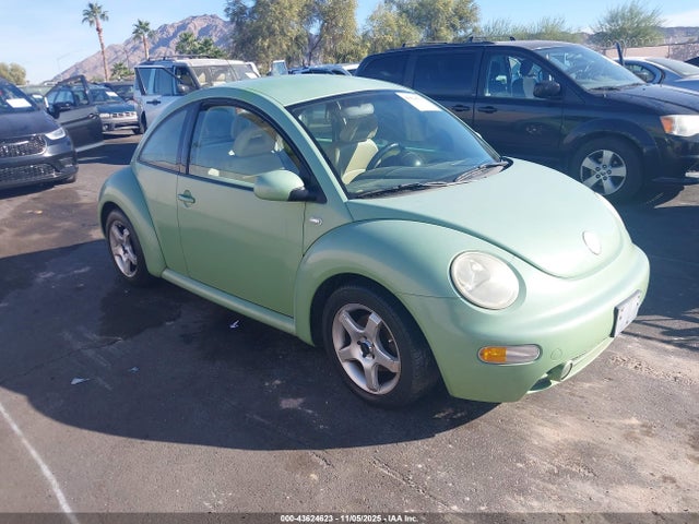 2002 VOLKSWAGEN NEW BEETLE GLS