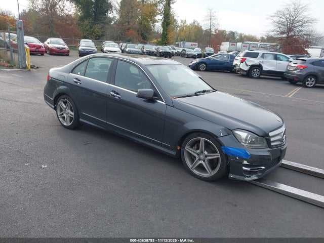 2013 MERCEDES-BENZ C 300 SPORT 4MATIC